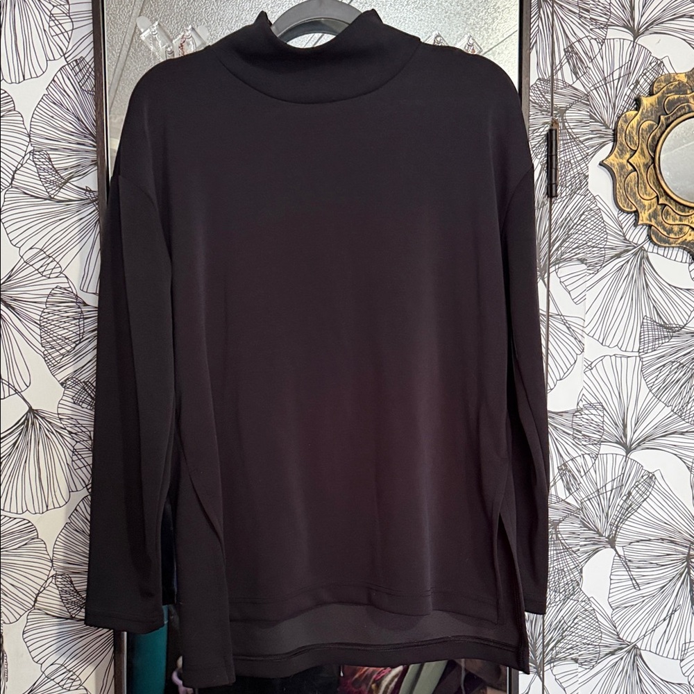 Women's Black Mock Neck Long Sleeve Pullover